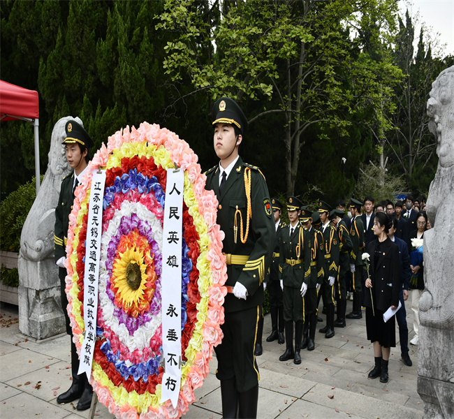 “學(xué)習(xí)二十大 永遠(yuǎn)跟黨走 奮進(jìn)新征程” 主題黨日、團(tuán)日活動順利開展